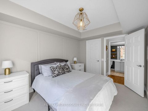 Photo 8 at 1123 - 5233 Dundas Street W, City Centre West, Toronto