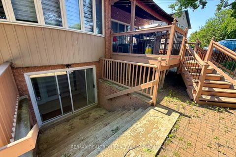Photo 6 at 25 Clarkhill Street, Newtonbrook West, Toronto