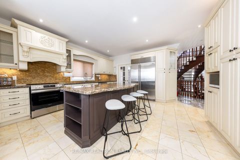 Photo 14 at 25 Clarkhill Street, Newtonbrook West, Toronto