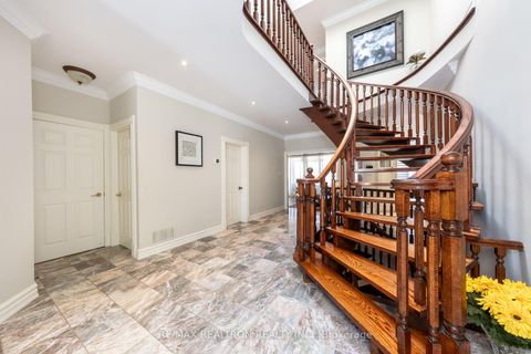 Photo 21 at 25 Clarkhill Street, Newtonbrook West, Toronto