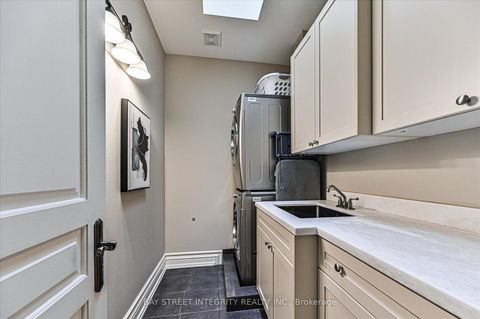 Photo 35 at 5 Westgrove Crescent, Nortown, Toronto