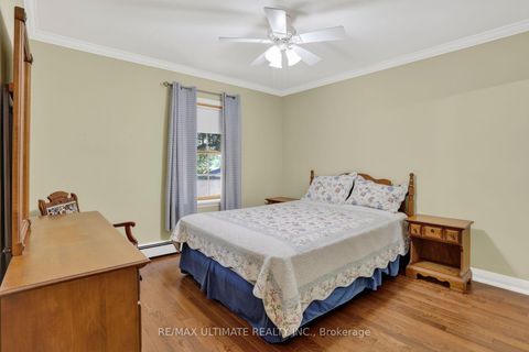 Photo 15 at 81 Flora Drive, Dorset Park, Toronto