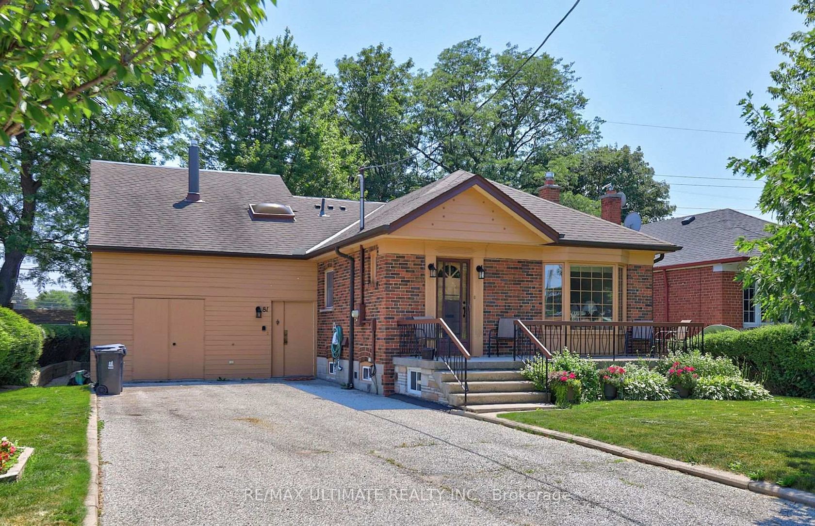 81 Flora Drive, Dorset Park, Toronto 