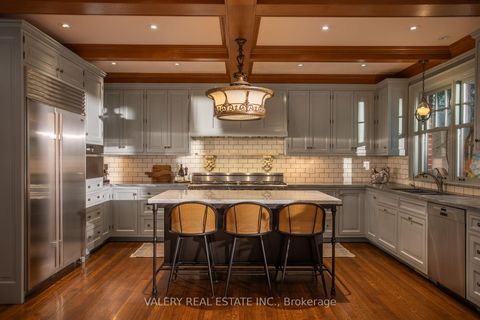 Photo 3 at 270 Indian Road, Swansea, Toronto