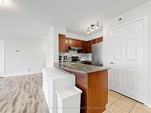 Photo 16 at 1610 - 5500 Yonge Street, Willowdale West, Toronto