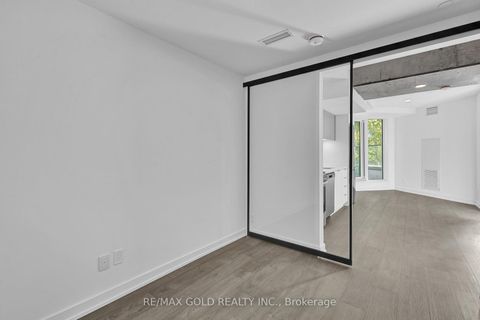 Photo 8 at 211 - 57 Brock Avenue, Roncesvalles, Toronto
