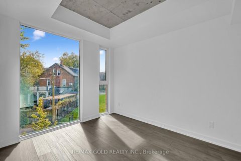 Photo 9 at 211 - 57 Brock Avenue, Roncesvalles, Toronto