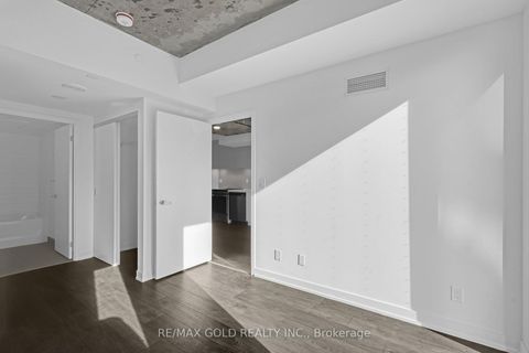 Photo 11 at 211 - 57 Brock Avenue, Roncesvalles, Toronto