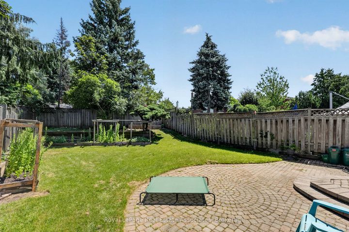 Photo 20 at 3346 Chartrand Crescent, Erin Mills, Mississauga