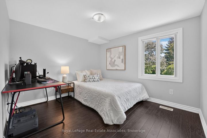 Photo 33 at 3346 Chartrand Crescent, Erin Mills, Mississauga