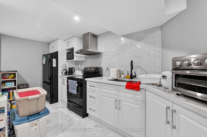 Photo 37 at 3346 Chartrand Crescent, Erin Mills, Mississauga