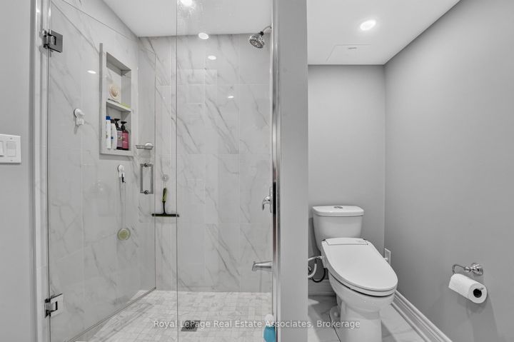 Photo 45 at 3346 Chartrand Crescent, Erin Mills, Mississauga