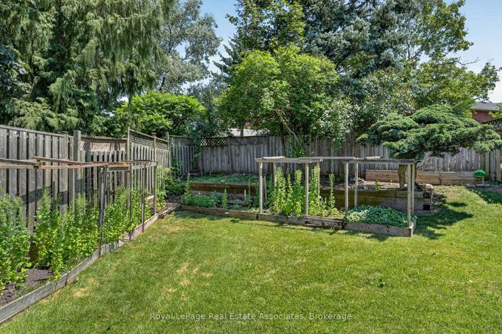 Photo 49 at 3346 Chartrand Crescent, Erin Mills, Mississauga
