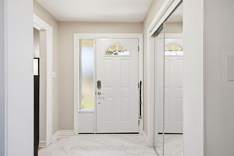 Photo 4 at 86 Shoredale Drive, Woburn, Toronto