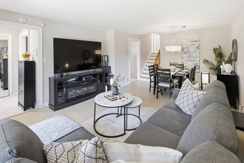Photo 11 at 86 Shoredale Drive, Woburn, Toronto