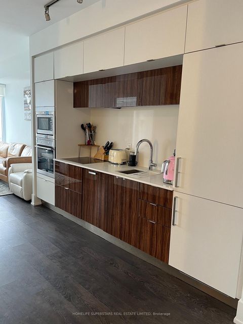 Photo 8 at 6108 - 10 York Street, Waterfront Communities C1, Toronto