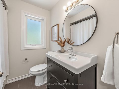 Photo 14 at 8 Tufton Crescent, Victoria Village, Toronto