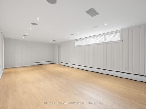 Photo 19 at 8 Tufton Crescent, Victoria Village, Toronto
