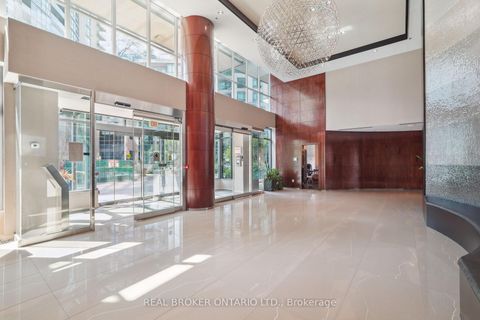 Photo 2 at 615 - 231 Fort York Boulevard, Niagara, Toronto