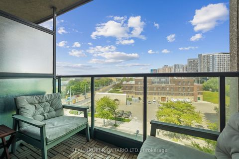 Photo 12 at 615 - 231 Fort York Boulevard, Niagara, Toronto