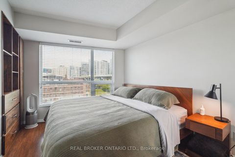 Photo 15 at 615 - 231 Fort York Boulevard, Niagara, Toronto