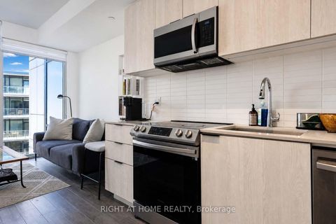 Photo 3 at 914 - 50 Power Street, Moss Park, Toronto