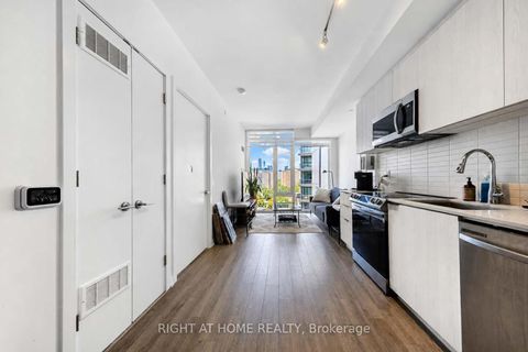 Photo 5 at 914 - 50 Power Street, Moss Park, Toronto