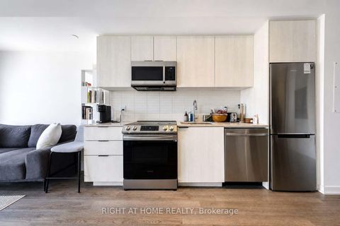 Photo 13 at 914 - 50 Power Street, Moss Park, Toronto