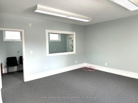 Photo 8 at 100 Essa Road, Allandale Centre, Barrie