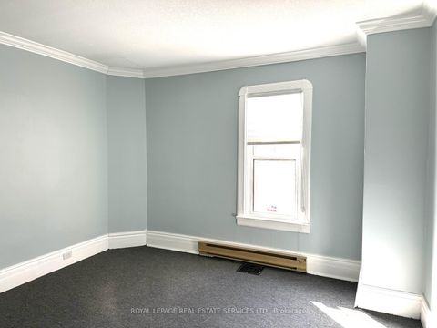 Photo 10 at 100 Essa Road, Allandale Centre, Barrie