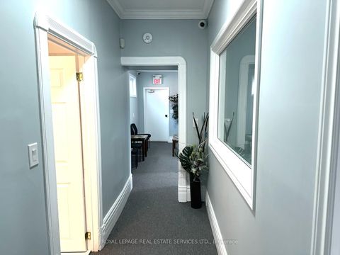 Photo 12 at 100 Essa Road, Allandale Centre, Barrie