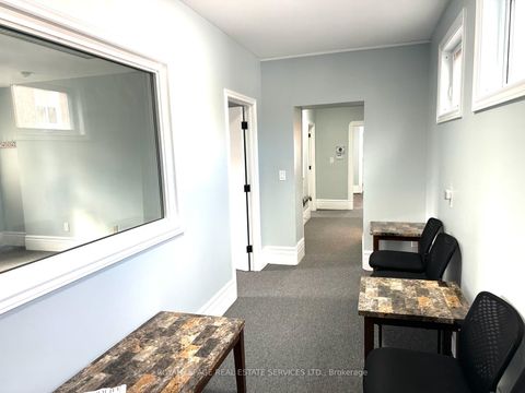 Photo 16 at 100 Essa Road, Allandale Centre, Barrie