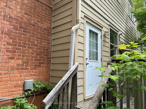 Photo 19 at 100 Essa Road, Allandale Centre, Barrie
