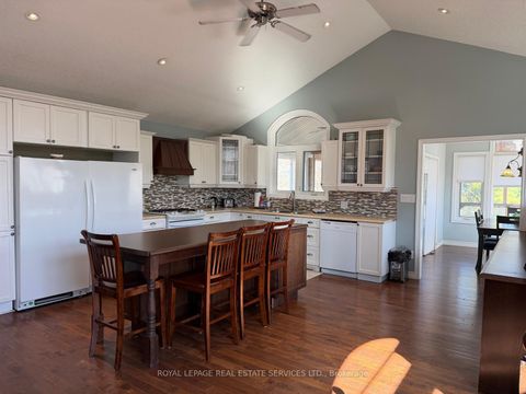 Photo 24 at 100 Essa Road, Allandale Centre, Barrie