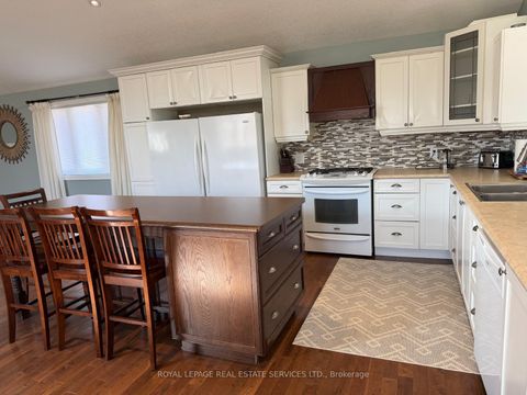 Photo 27 at 100 Essa Road, Allandale Centre, Barrie