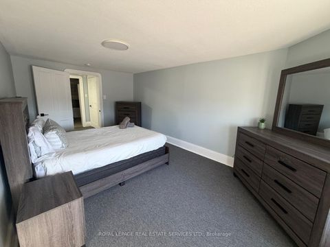 Photo 37 at 100 Essa Road, Allandale Centre, Barrie