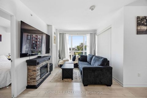 Photo 9 at 363 - 31 Tippett Road, Clanton Park, Toronto