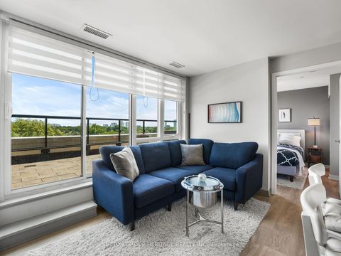 Photo 10 at 702 - 1401 O'connor Drive, Parkview, Toronto