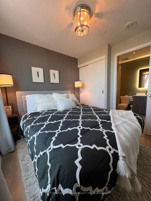 Photo 13 at 702 - 1401 O'connor Drive, Parkview, Toronto
