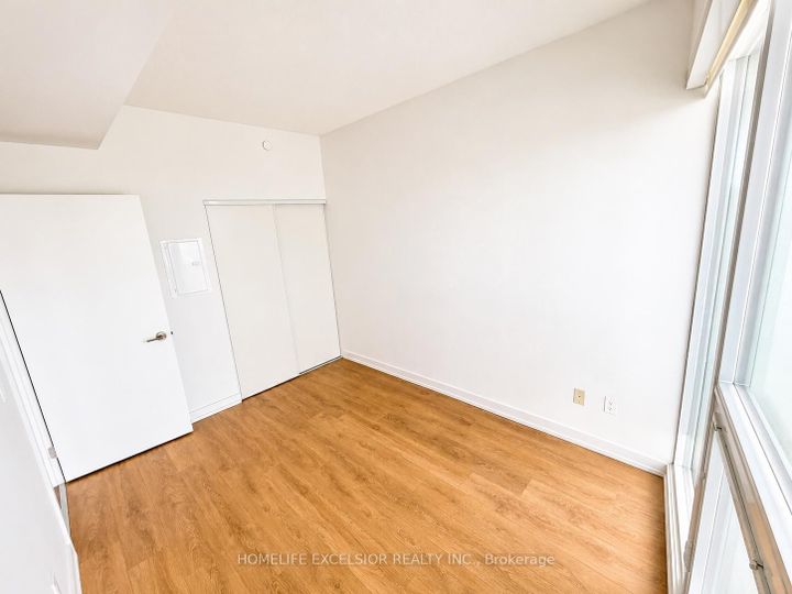 Photo 5 at 712 - 115 Mcmahon Drive, Bayview Village, Toronto