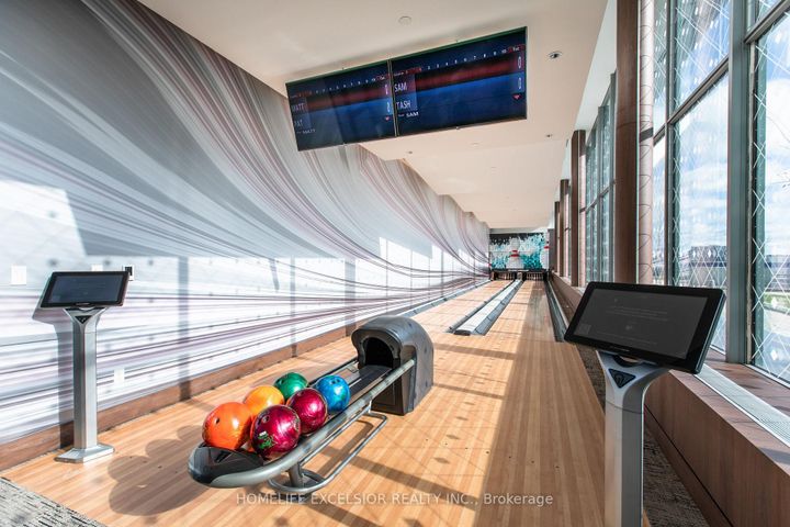 Photo 12 at 712 - 115 Mcmahon Drive, Bayview Village, Toronto