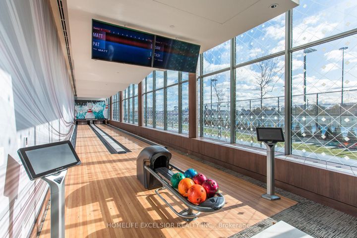 Photo 13 at 712 - 115 Mcmahon Drive, Bayview Village, Toronto