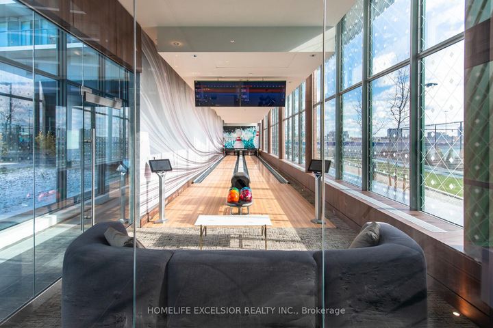 Photo 14 at 712 - 115 Mcmahon Drive, Bayview Village, Toronto