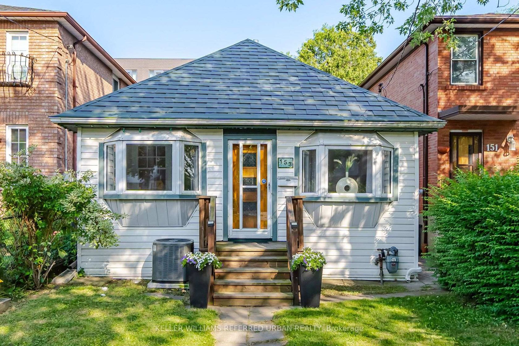 153 Mcintosh Street, Cliffside, Toronto 