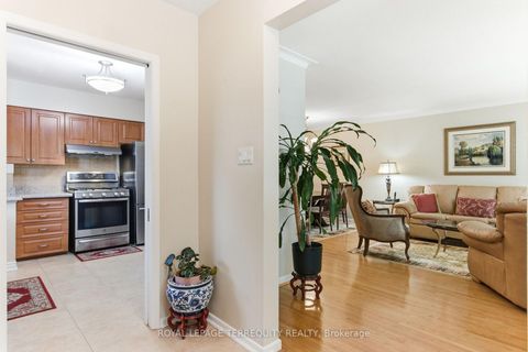 Photo 1 at 35 Sedgemount Drive, Woburn, Toronto