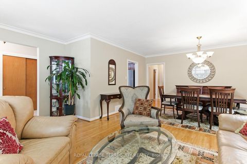 Photo 6 at 35 Sedgemount Drive, Woburn, Toronto