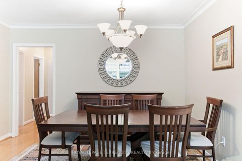Photo 9 at 35 Sedgemount Drive, Woburn, Toronto