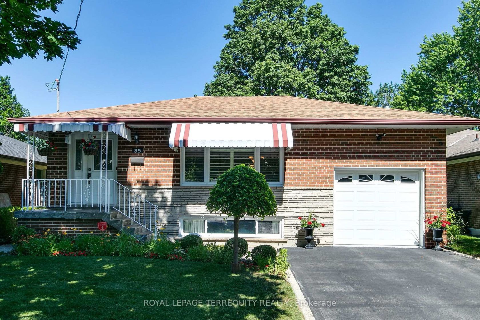 35 Sedgemount Drive, Woburn, Toronto 