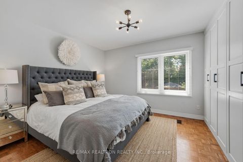 Photo 12 at 4 Normanna Avenue, Oakwood Village, Toronto