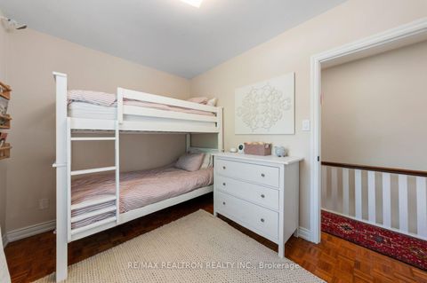 Photo 18 at 4 Normanna Avenue, Oakwood Village, Toronto